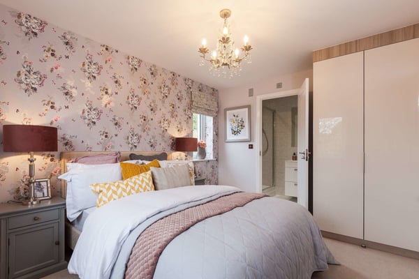 3 bedroom detached corner plot home with a private garden - Image 1
