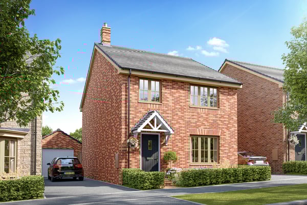 4 bedroom detached with single detached garage - Image 1