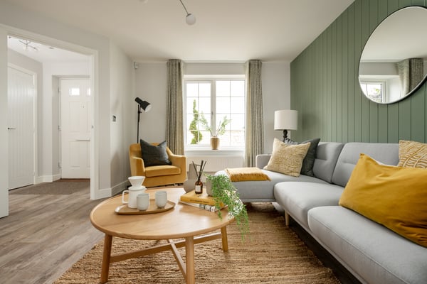 3 bedroom end terrace with 2 parking spaces - Image 1