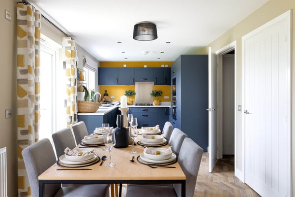 3 bedroom end terrace with open-plan kitchen diner - Image 3