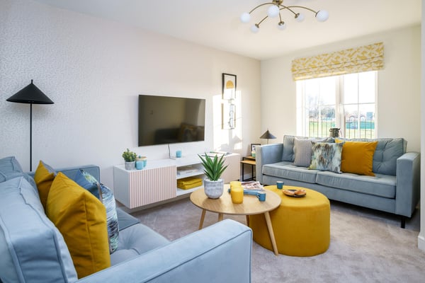 3 bedroom semi-detached with a West facing garden - Image 1