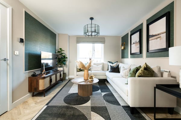 3 bedroom semi-detached with driveway parking - Image 1