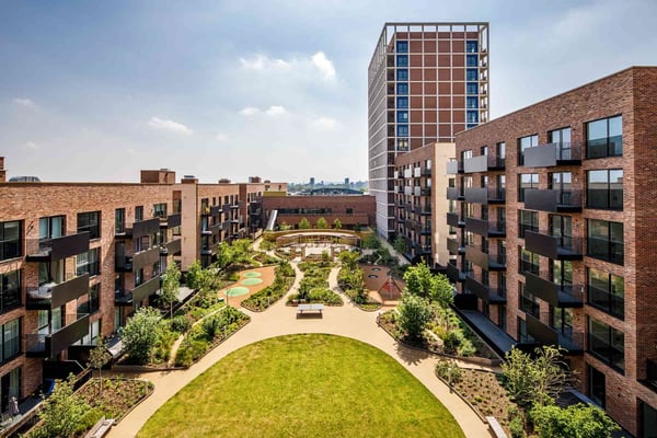 1 bedroom apartment with open plan living - Image 1