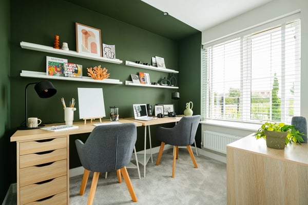 4 bedroom detached with separate study - Image 1