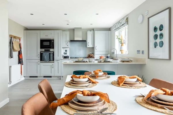 2 bedroom mid terrace with allocated parking - Image 2