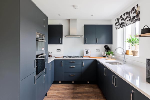 4 bedroom detached with open plan kitchen diner - Image 1