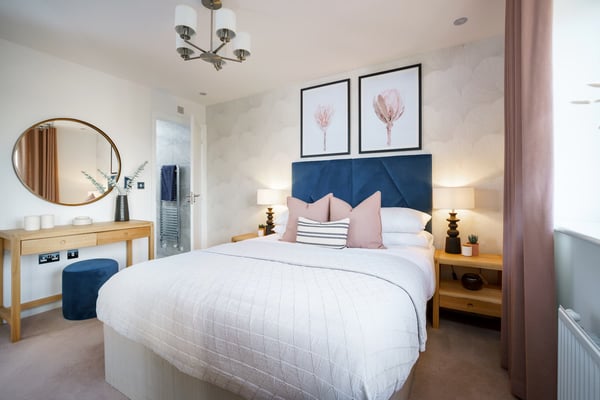 4 bedroom detached with local amenities nearby - Image 1