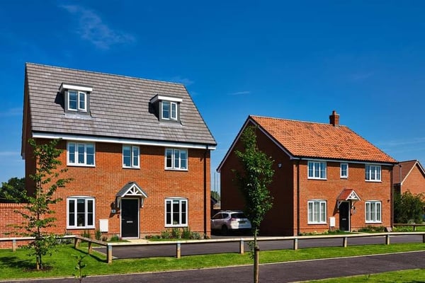4 bedroom detached with south facing garden - Image 3