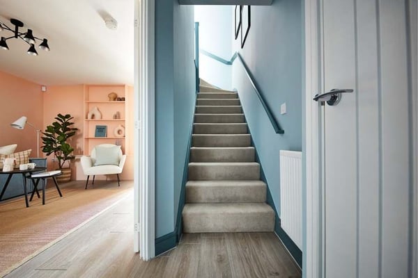 3 bedroom semi-detached with south facing garden - Image 2