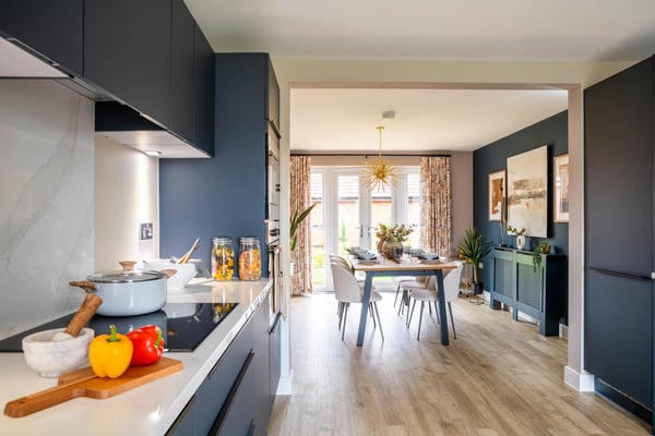 4 bedroom detached with four double bedrooms - Image 1
