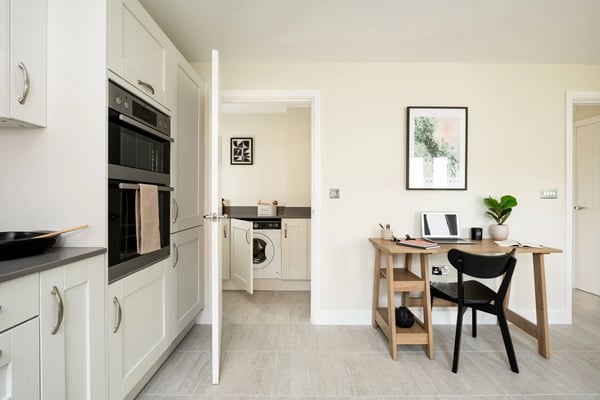4 bedroom detached with spacious kitchen and utility - Image 1