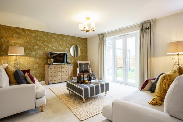 4 bedroom detached with a garage and parking space - Image 1