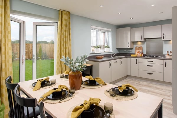 4 bedroom detached with an open plan kitchen dining space - Image 1