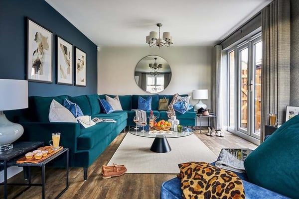 2 bedroom mid terrace with two parking spaces - Image 3