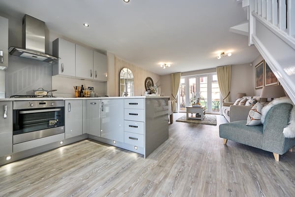 2 bedroom mid terrace with two parking spaces - Image 1