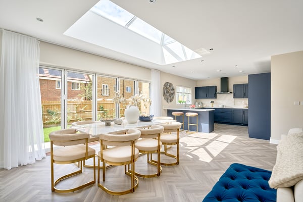 4 bedroom detached with views over the green open space - Image 1
