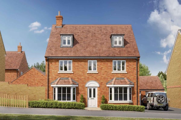 5 bedroom detached with single garage and driveway - Image 1