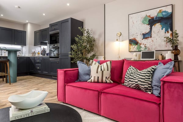 1 bedroom apartment third floor with a light colour palette in the kitchen & bathroom - Image 1