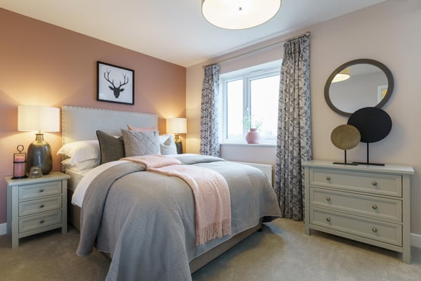 3 bedroom mid terrace with two parking spaces - Image 1