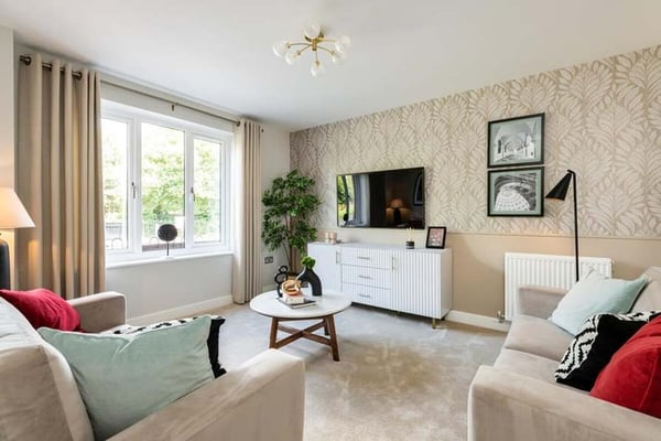 2 bedroom semi-detached with open plan kitchen/diner - Image 3