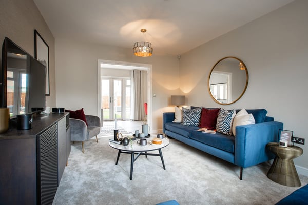 3 bedroom detached with west facing garden - Image 1