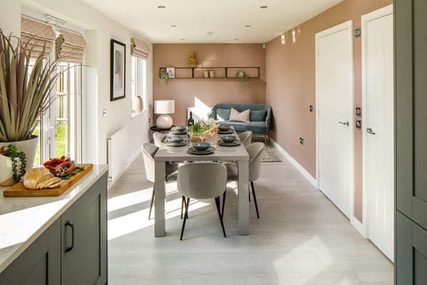 4 bedroom detached in desirable corner plot position - Image 1