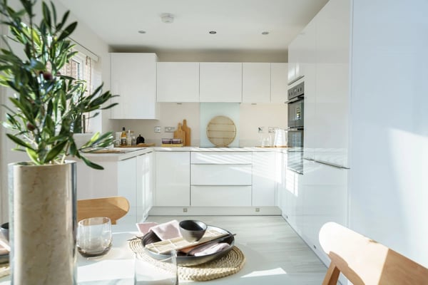 3 bedroom detached with external garage - Image 1