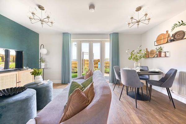 3 bedroom end terrace with parking for 2 cars - Image 1
