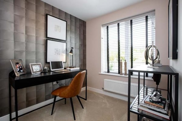4 bedroom detached with single detached garage - Image 3