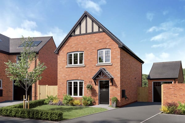 4 bedroom detached with single detached garage - Image 1