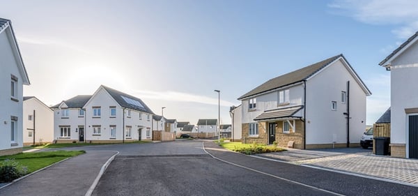 2 bedroom mid terrace with allocated parking - Image 3