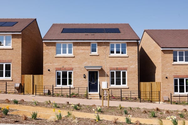 4 bedroom detached with upgrades worth £11,000 - Image 1