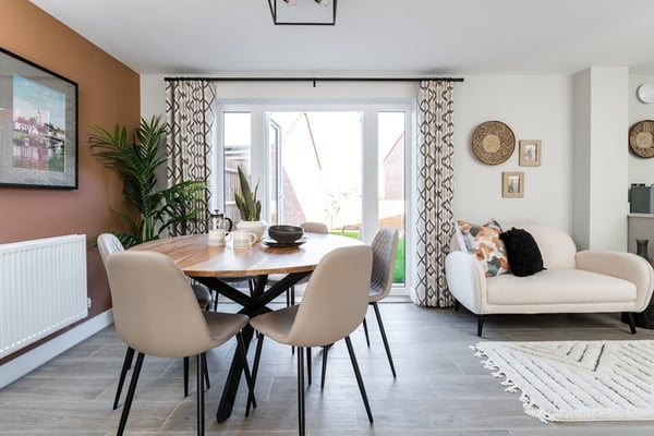 4 bedroom semi-detached with generous storage - Image 2