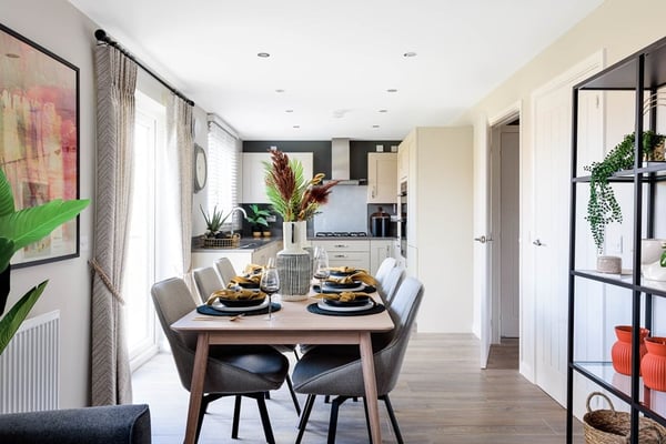 2 bedroom mid terrace with spacious double bedrooms - Image 2