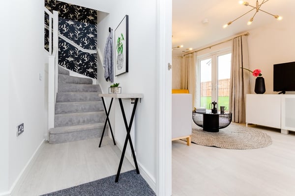 3 bedroom end terrace with open-plan lounge diner - Image 3