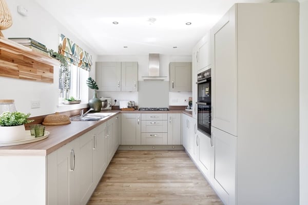3 bedroom semi-detached with open-plan lounge diner - Image 3