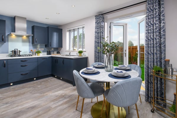 3 bedroom mid terrace with driveway for 2 cars - Image 1