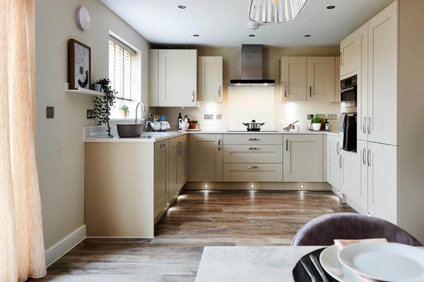 4 bedroom detached with a seperate utility room - Image 1