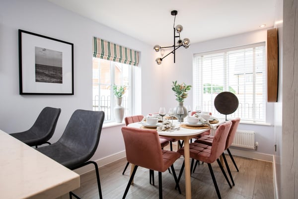 4 bedroom detached with detached garage  - Image 1