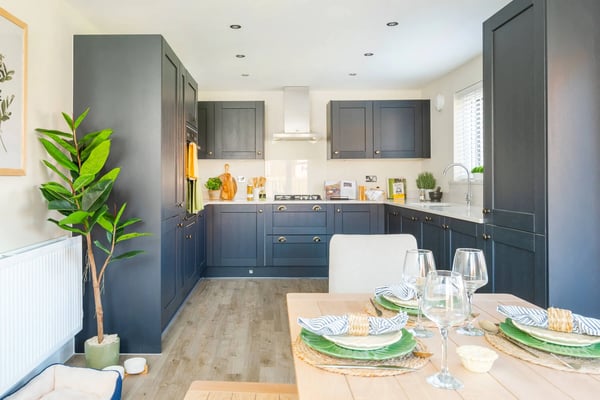 4 bedroom detached and ready to view with a high spec - Image 1