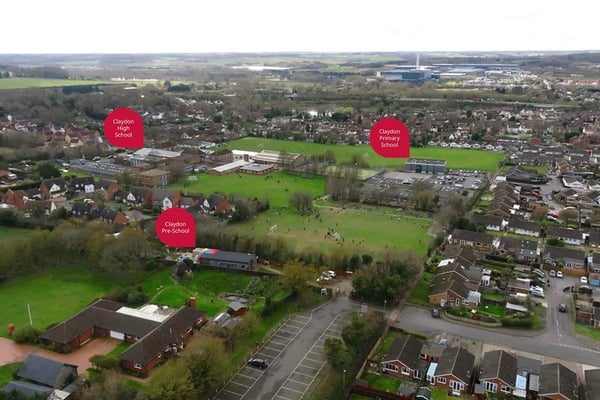 4 bedroom detached located on Private Drive - Image 2
