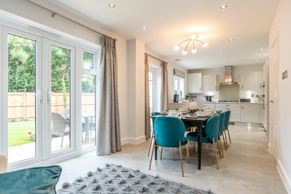 5 bedroom detached with additional upgrades - Image 1