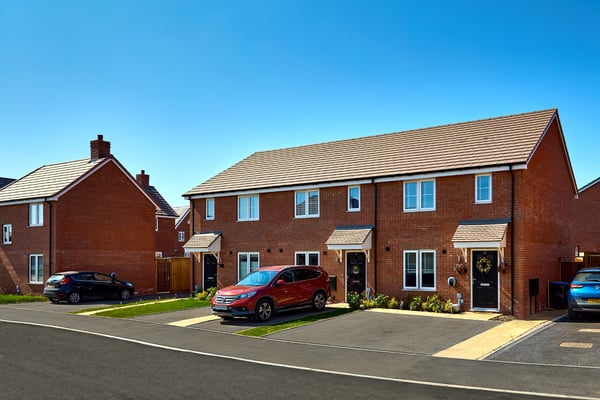 2 bedroom end terrace with a deposit contribution available - Image 1