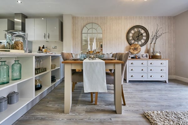 2 bedroom mid terrace with an upgraded kitchen - Image 1