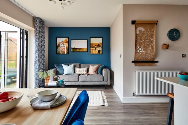 4 bedroom detached with garage and large garden - Image 1
