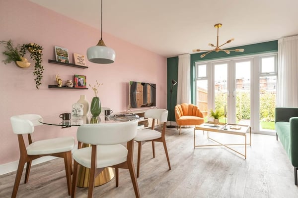 2 bedroom mid terrace with parking - Image 2