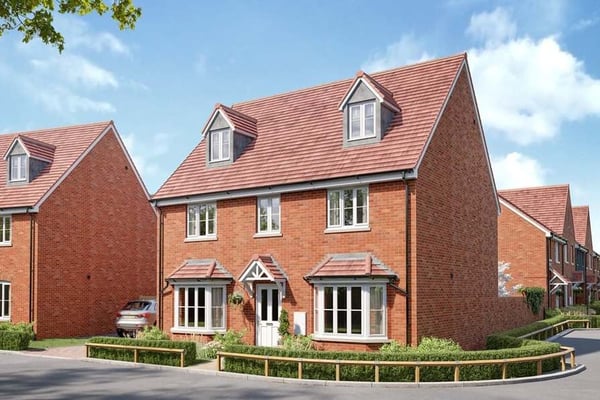 4 bedroom detached with south facing garden - Image 2
