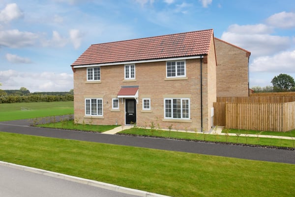 4 bedroom detached with a South facing garden - Image 1