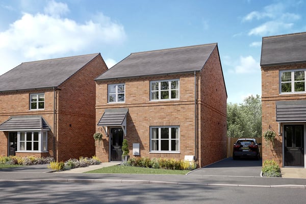 4 bedroom detached with 3 parking spaces - Image 1