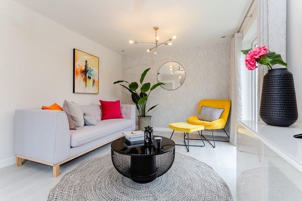 3 bedroom semi-detached with French doors to the rear garden - Image 3